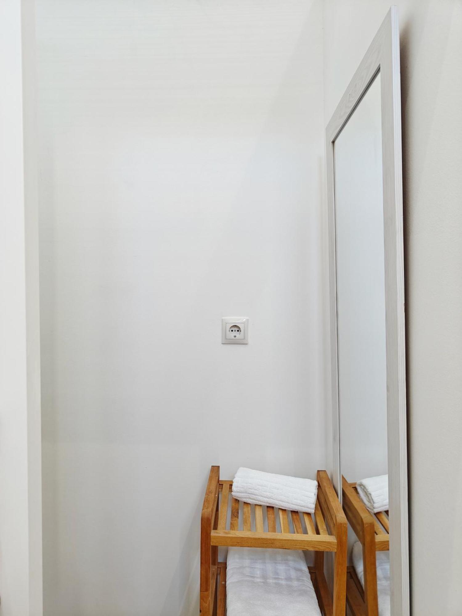 Appartamento Fuencarral Madrid Esterno foto