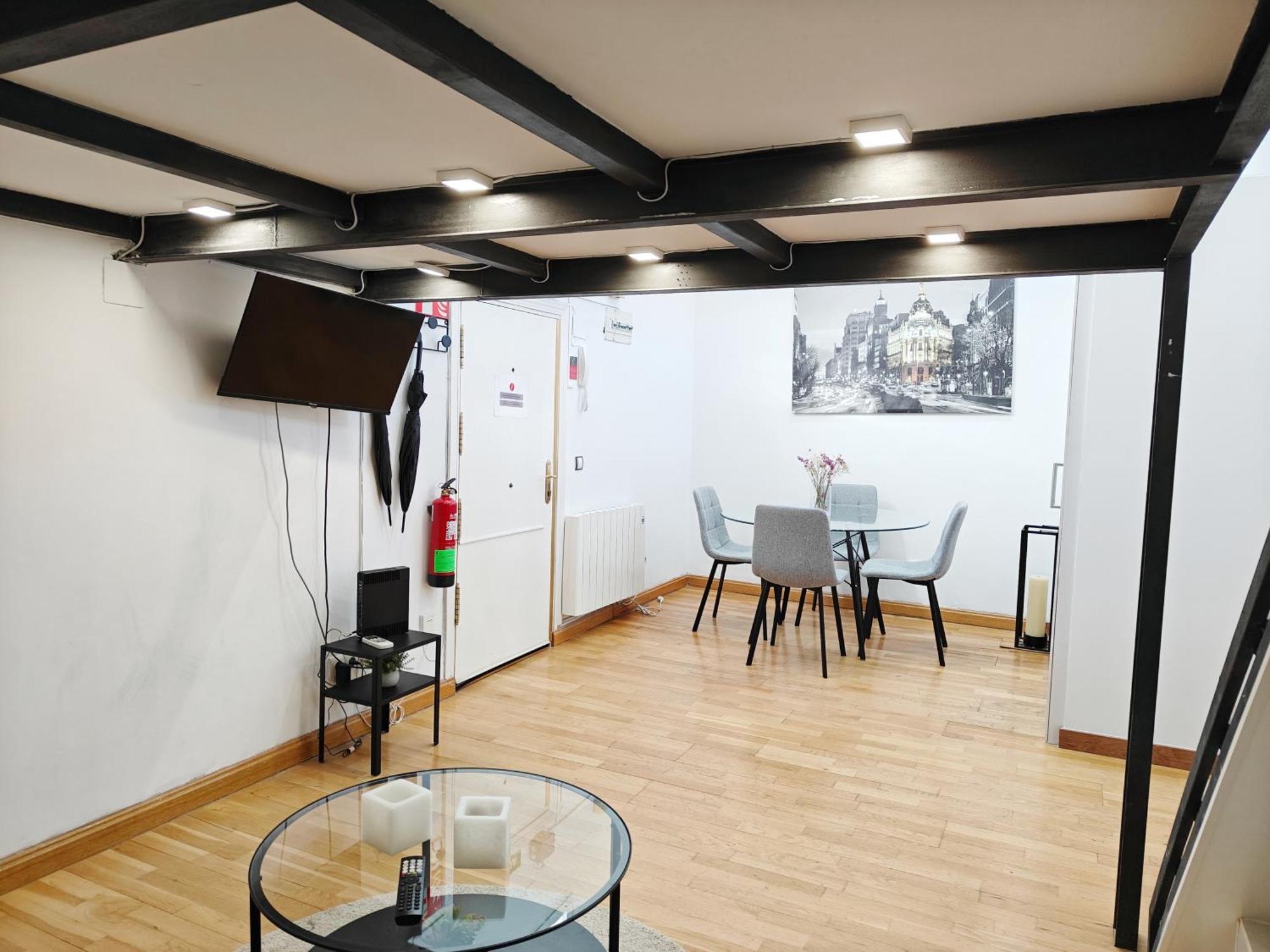 Appartamento Fuencarral Madrid Esterno foto